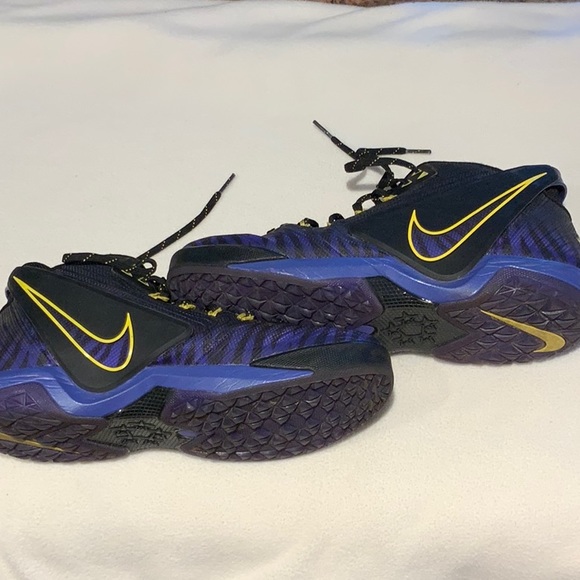 LSU Men’s Basketball Shoes Size 9.5 - Picture 9 of 9